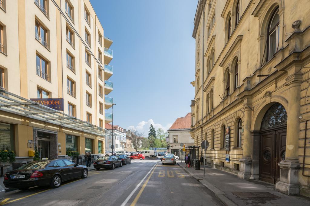 Apartment Fine Dalmatinova Ljubljana Exterior foto